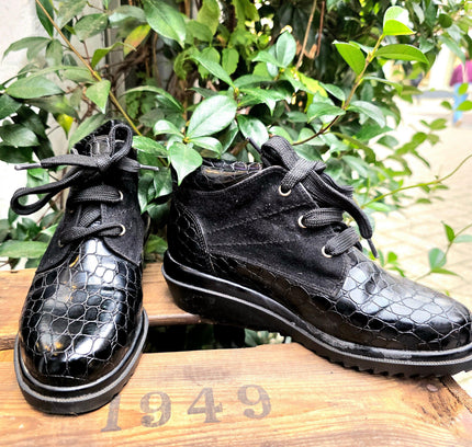 Vintage 80's / 90's Moc Cro Ankle Boots - Yatva
