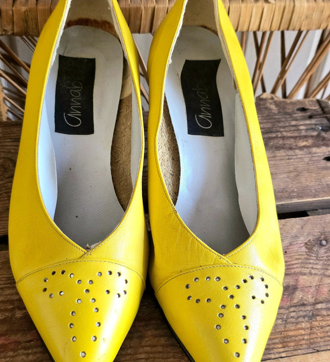 Vintage 80s Annabelle Neon Heel Yellow - Yatva