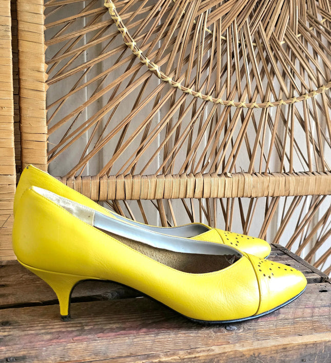 Vintage 80s Annabelle Neon Heel Yellow - Yatva