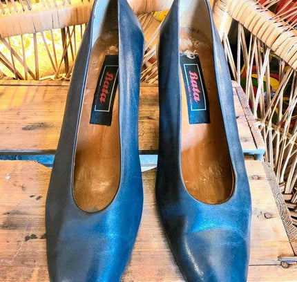 Vintage 80's Bata Shoes - Yatva
