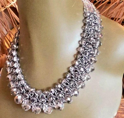 Vintage 80's Beaded Necklace - Yatva
