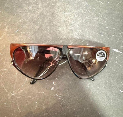 Vintage 80s Brand New Deadstock Sunglasses - Yatva