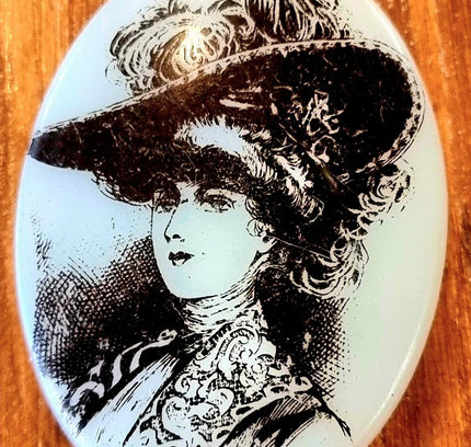 Vintage 80's Brooch - Yatva