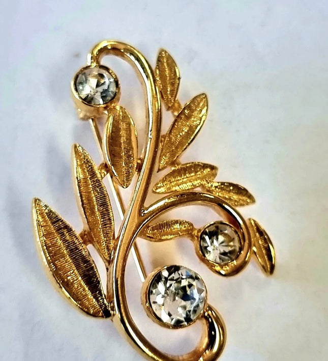 Vintage 80s Brooch - Yatva