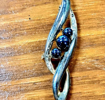 Vintage 80's Brooch - Yatva