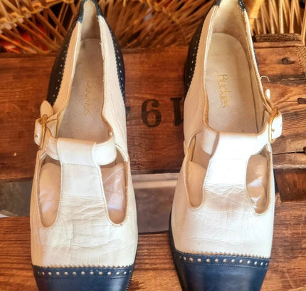 Vintage 80s Buckles Shoes - Yatva