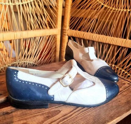 Vintage 80s Buckles Shoes - Yatva