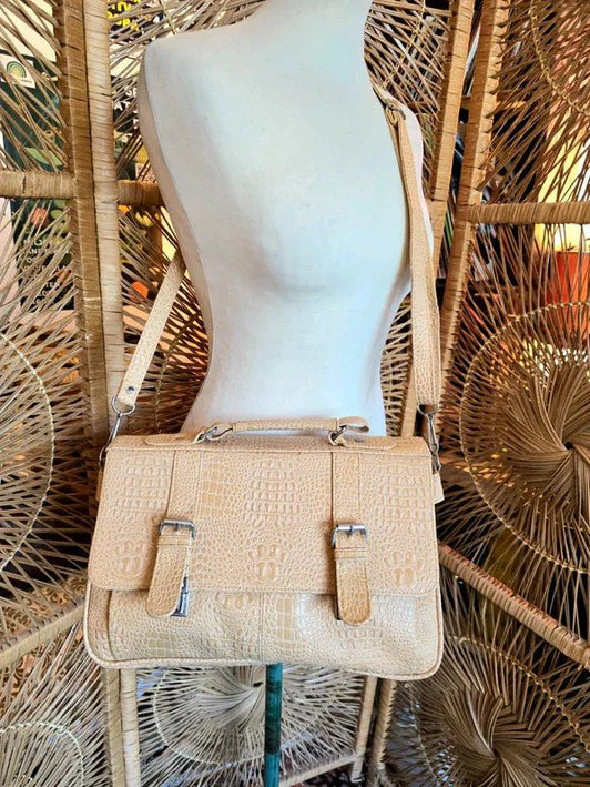 Vintage 80's Bugatti Shoulder Bag - Yatva