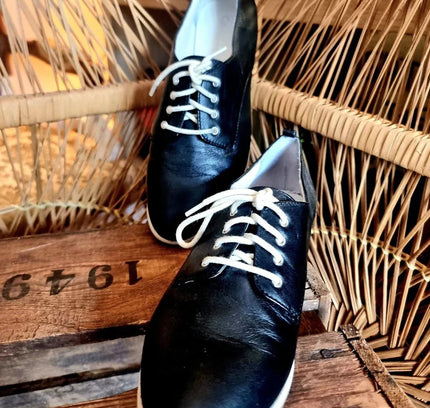 Vintage 80s Calvin Klein Trainers - Yatva