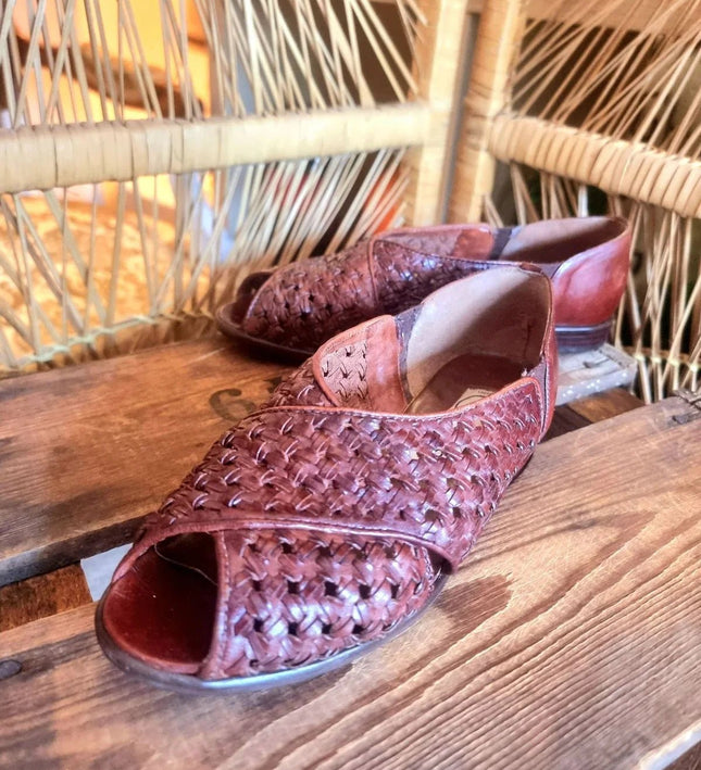 Vintage 80s Carinhoso Sandals - Yatva
