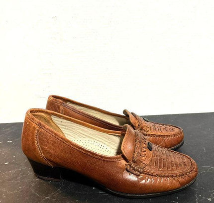 Vintage 80's Chestnut Woven Loafers Shoes - Yatva