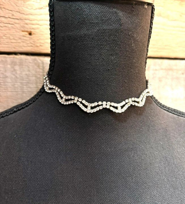 Vintage 80s Chocker Necklace - Yatva
