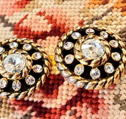Vintage 80's Circle Clip - On Earrings - Yatva