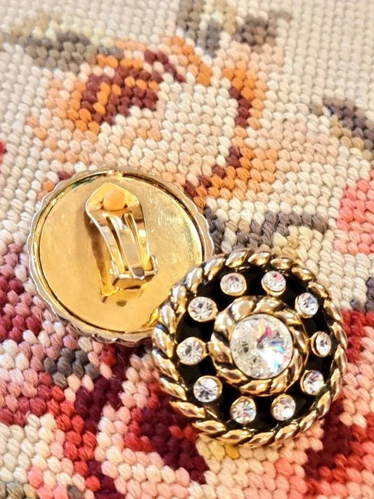 Vintage 80's Circle Clip - On Earrings - Yatva
