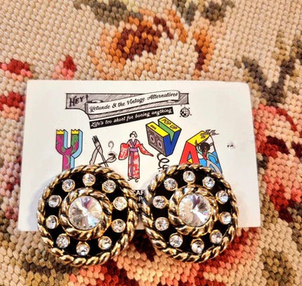 Vintage 80's Circle Clip - On Earrings - Yatva