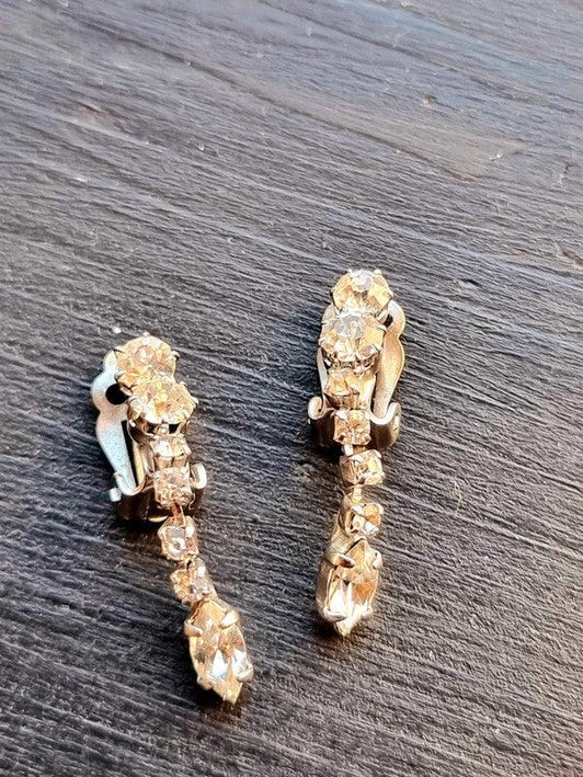 Vintage 80's Clip - On Earrings - Yatva