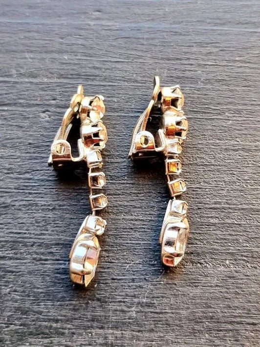 Vintage 80's Clip - On Earrings - Yatva