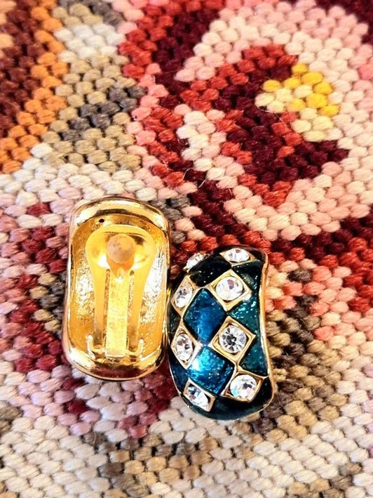 Vintage 80's Clip - On Earrings - Yatva