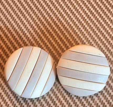 Vintage 80's Clip On Earrings - Yatva