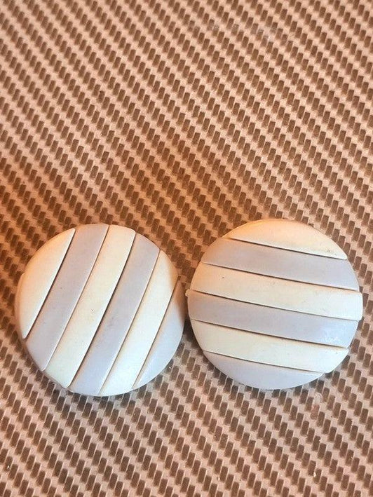 Vintage 80's Clip On Earrings - Yatva