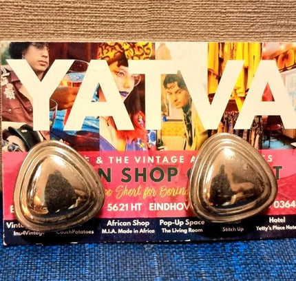 Vintage 80's Clip On Earrings - Yatva
