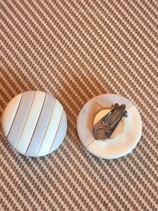 Vintage 80's Clip On Earrings - Yatva