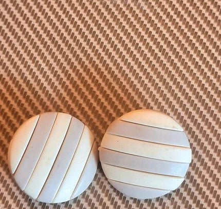 Vintage 80's Clip On Earrings - Yatva