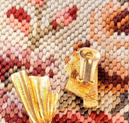 Vintage 80's Clip - On Earrings - Yatva