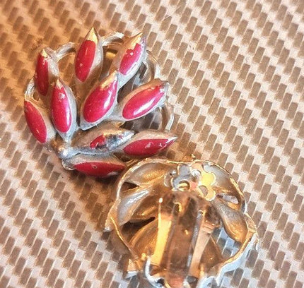 Vintage 80's Clip on Earrings - Yatva