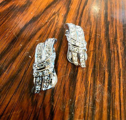 Vintage 80s Clip on Earrings - Yatva