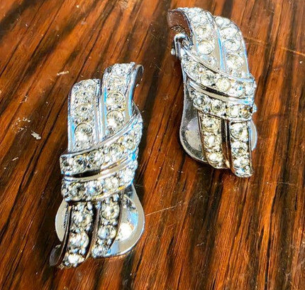 Vintage 80s Clip on Earrings - Yatva