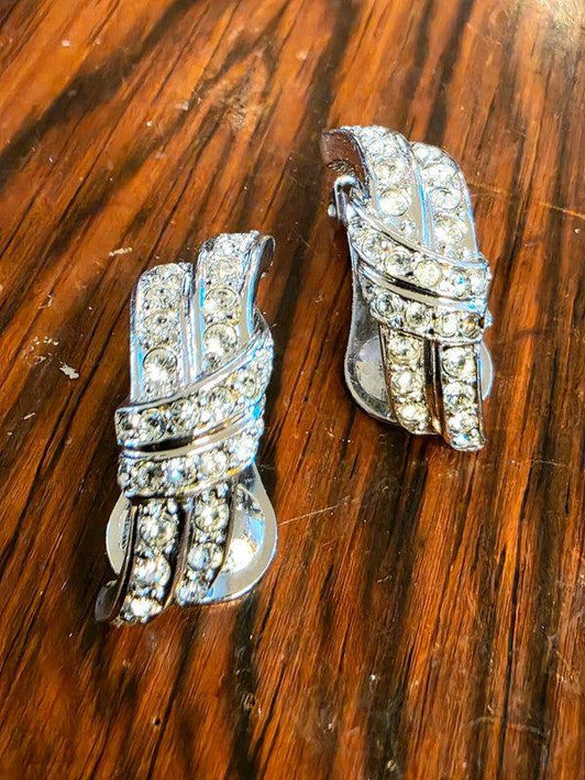 Vintage 80s Clip on Earrings - Yatva