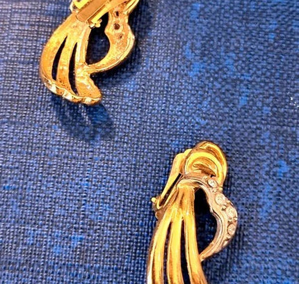 Vintage 80's Clip - ons - Yatva