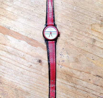 Vintage 80s Commodoor Ladies Watch - Yatva