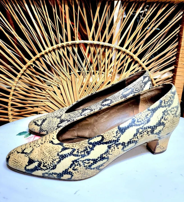 Vintage 80's Court Shoes - Yatva