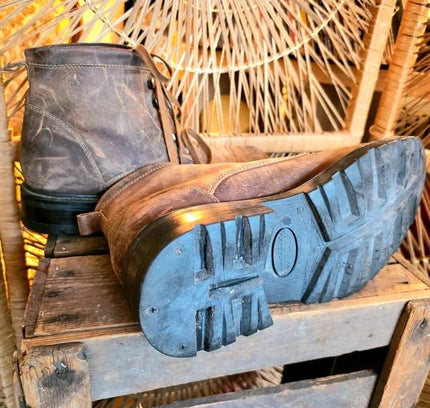 Vintage 80's Distressed Leather Hiking Boots - Yatva
