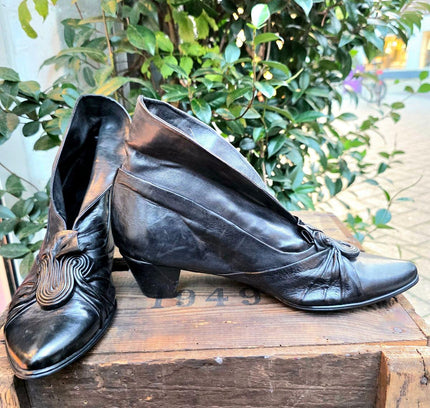 Vintage 80's Everybody by B.Z. Moda Ankle Boots - Yatva