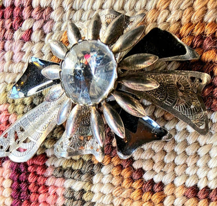 Vintage 80's Floral Brooch - Yatva