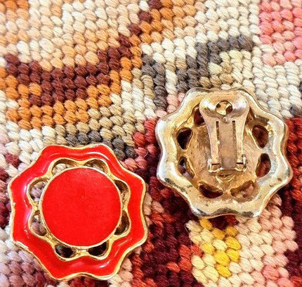 Vintage 80's Floral Clip - On Earrings - Yatva