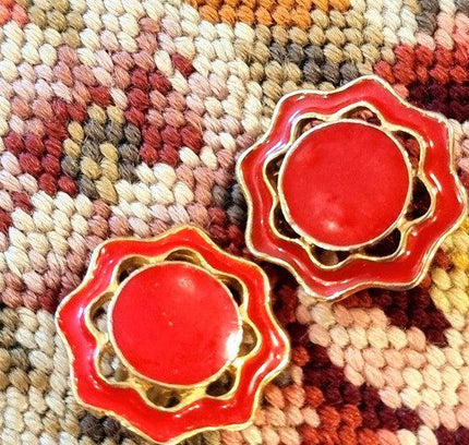 Vintage 80's Floral Clip - On Earrings - Yatva