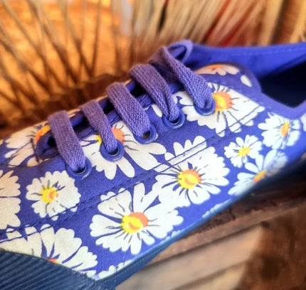 Vintage 80s Flower Trainers - Yatva