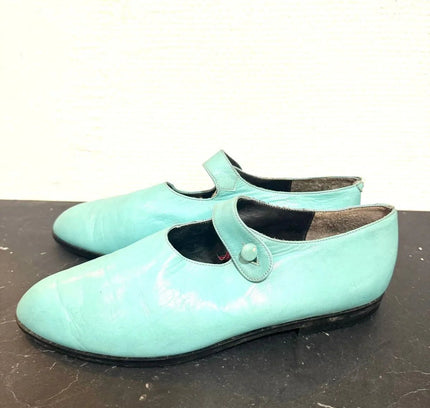 Vintage 80's Graphique Shoes - Yatva