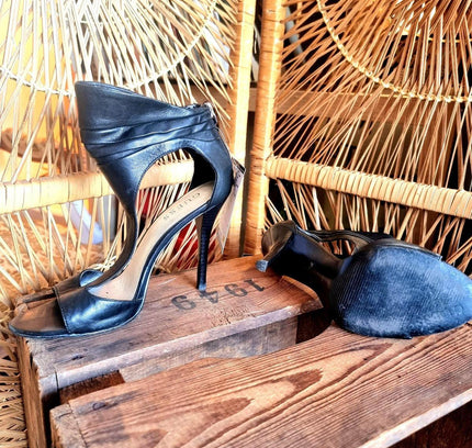 Vintage 80s Guess Heels - Yatva