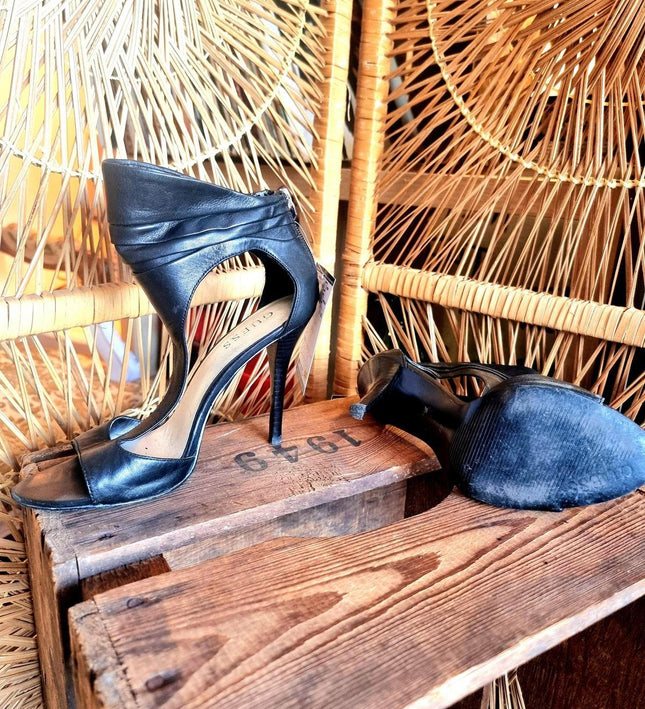 Vintage 80s Guess Heels - Yatva