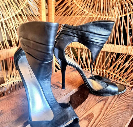Vintage 80s Guess Heels - Yatva