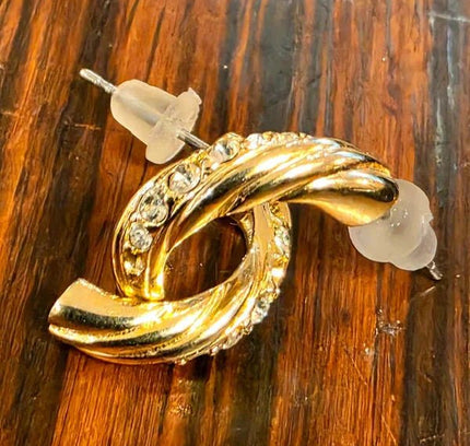 Vintage 80s Hoop Pierced Earrings - Yatva
