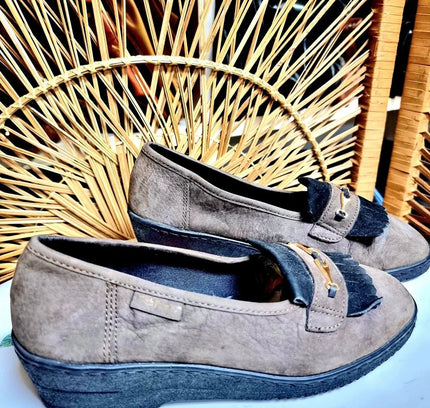 Vintage 80s Hush Puppies Moccasin Shoes - Yatva