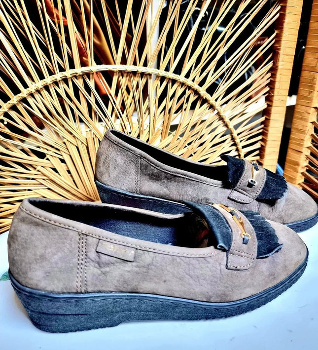 Vintage 80s Hush Puppies Moccasin Shoes - Yatva