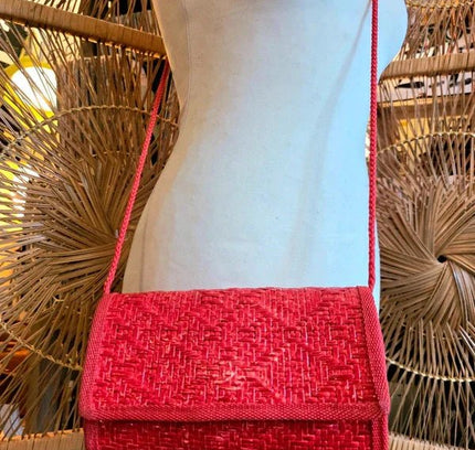 Vintage 80's Italian Straw Crossbody - Yatva