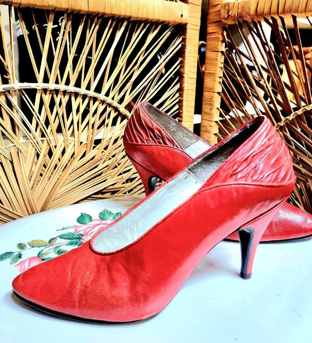 Vintage 80's Kienza Laure Shoes - Yatva